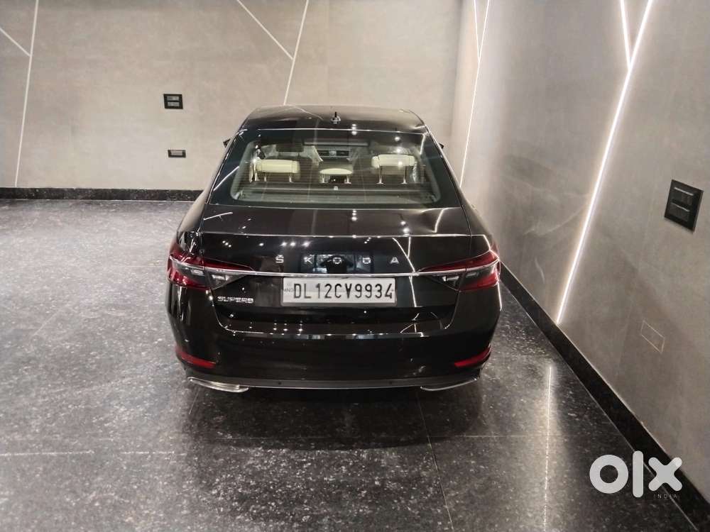 Skoda Superb 2.0 Tsi At L&k, 2023, Petrol