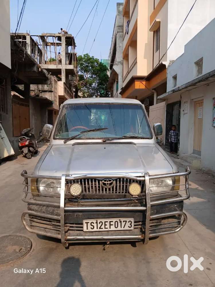 Toyota Qualis 2003 Diesel Well Maintained