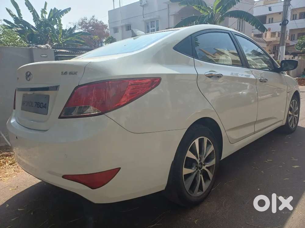 Hyundai Verna 2016 Diesel 109000 Km Driven