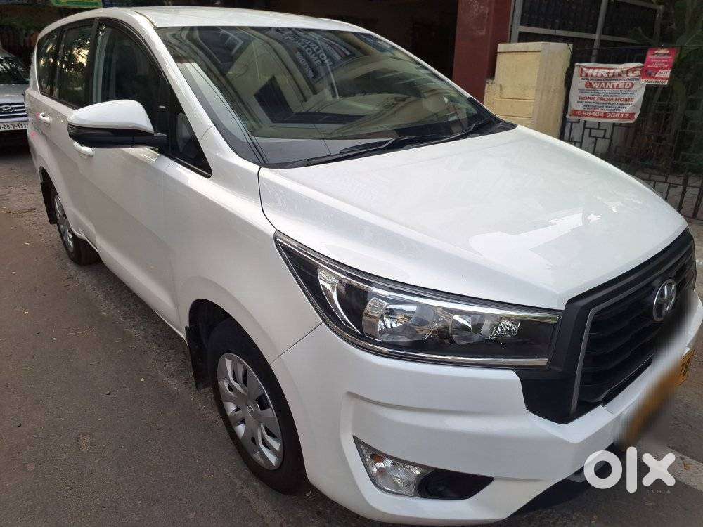 Toyota Innova Crysta 2.4 G Mt, 2025, Diesel