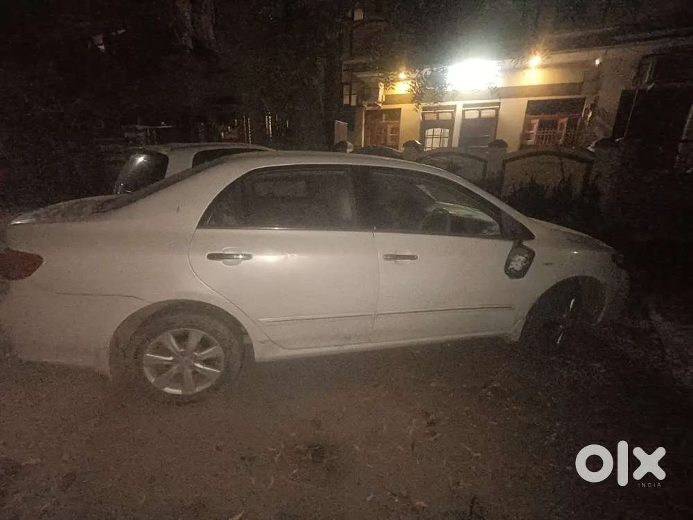 Toyota Corolla Altis 2010 Petrol 120000 Km Driven