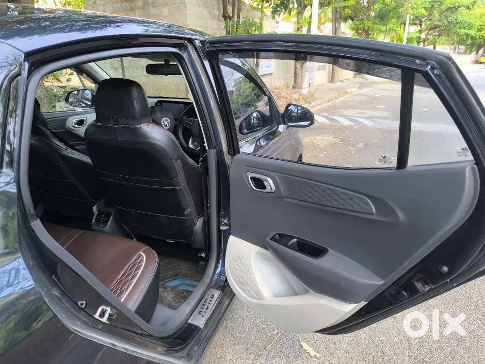 Hyundai Aura 2023 Cng & Hybrids Well Maintained