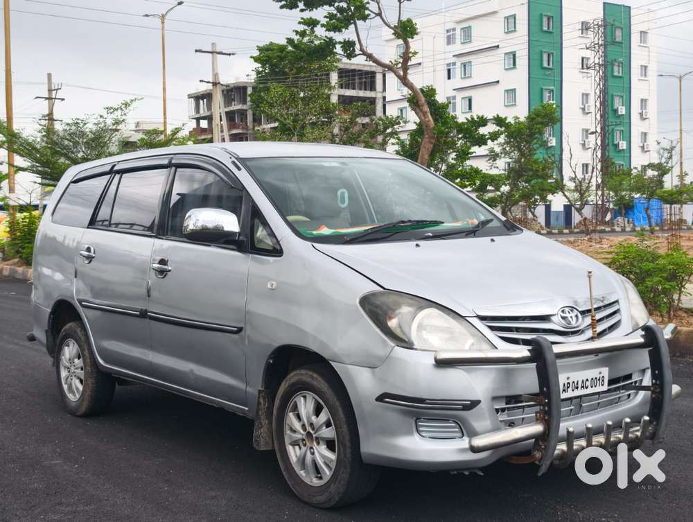 Toyota Innova 2.5 Ev Ps 8 Str Bs-iii, 2009, Diesel