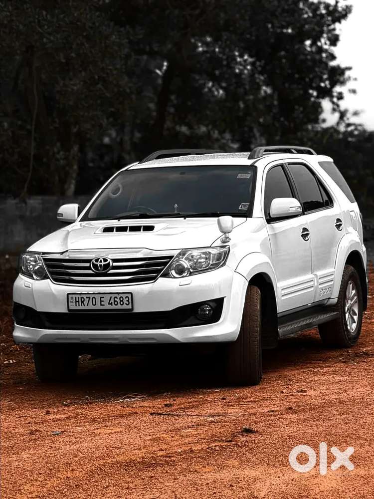 Toyota Fortuner Legender 2013 Diesel 114000 Km Driven