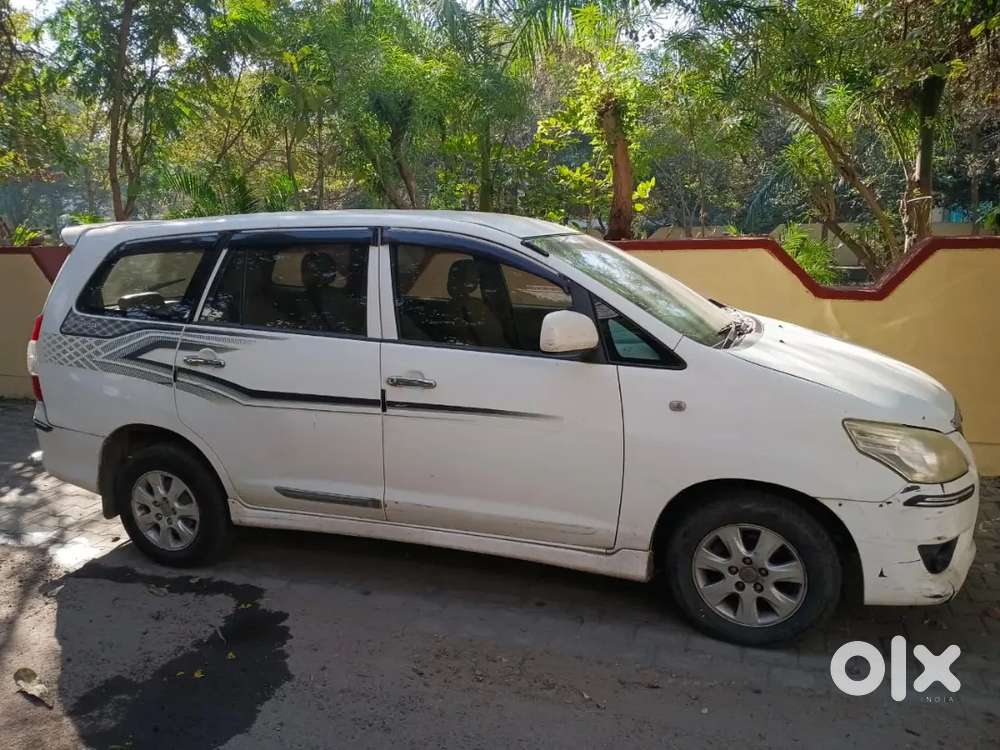 Toyota Innova, Well Maintained, Very Powerful Engine, Diesel 7 Seater