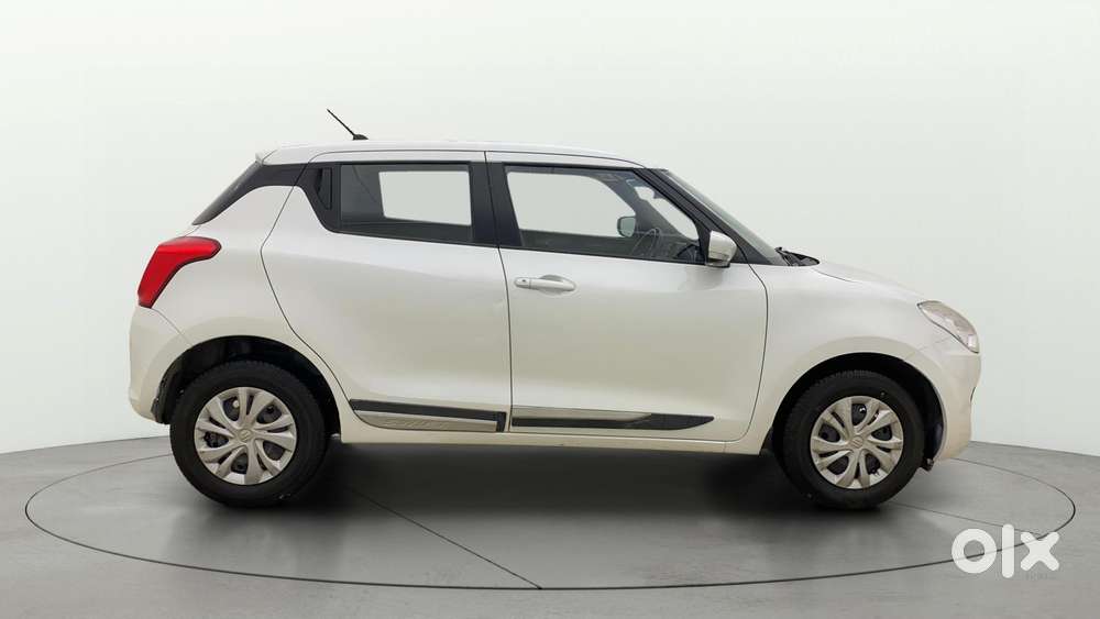 Maruti Suzuki Swift Amt Vxi, 2020, Petrol