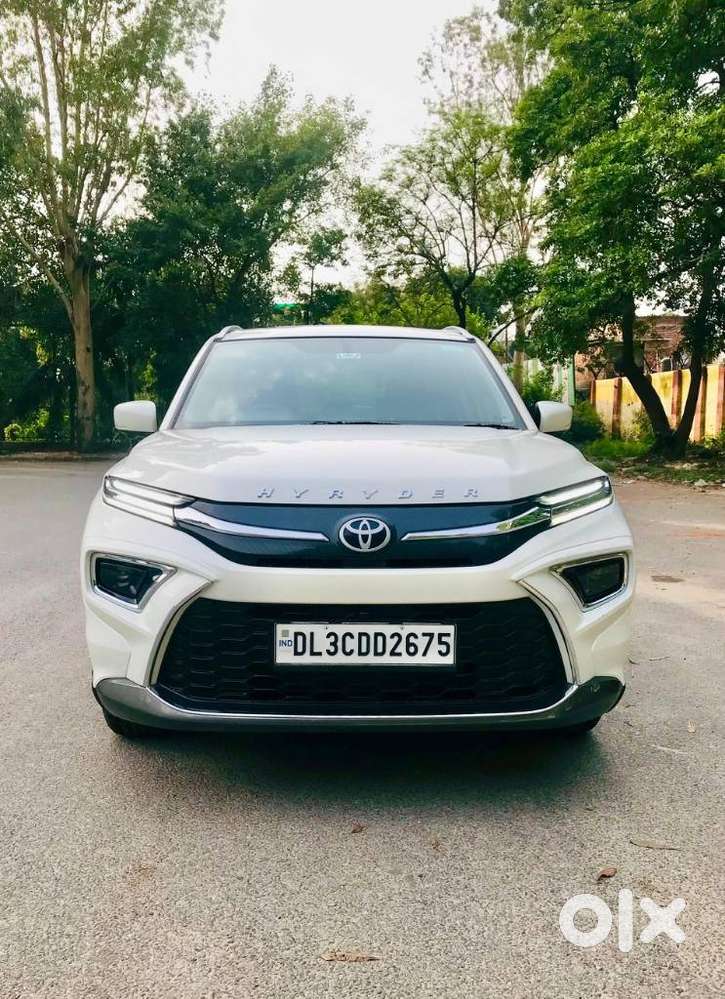 Toyota Urban Cruiser Hyryder 1.5 V Hybrid, 2025, Cng & Hybrids