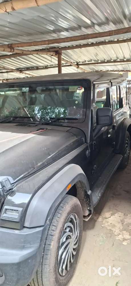 Mahindra Thar Roxx Petrol 2026