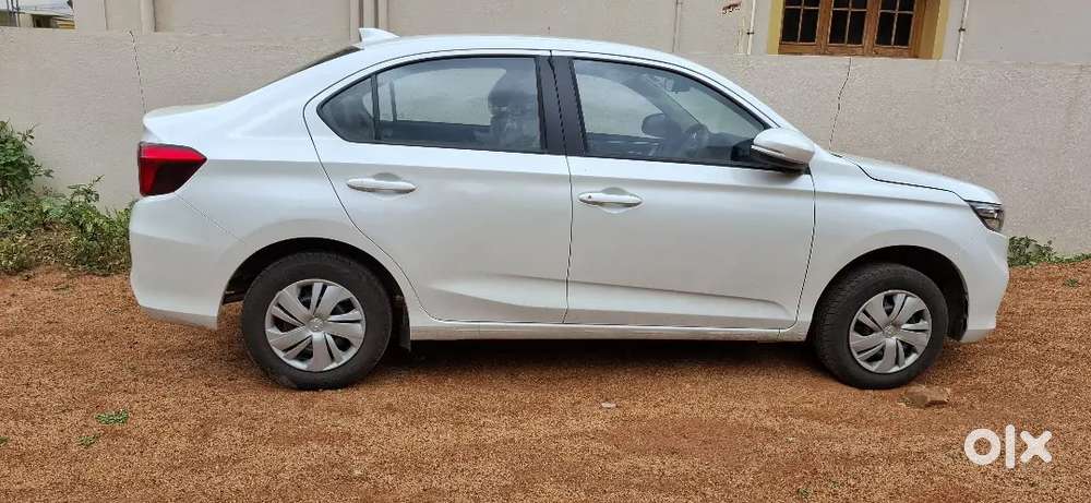Honda Amaze 2nd Gen Vx 2025 Manual