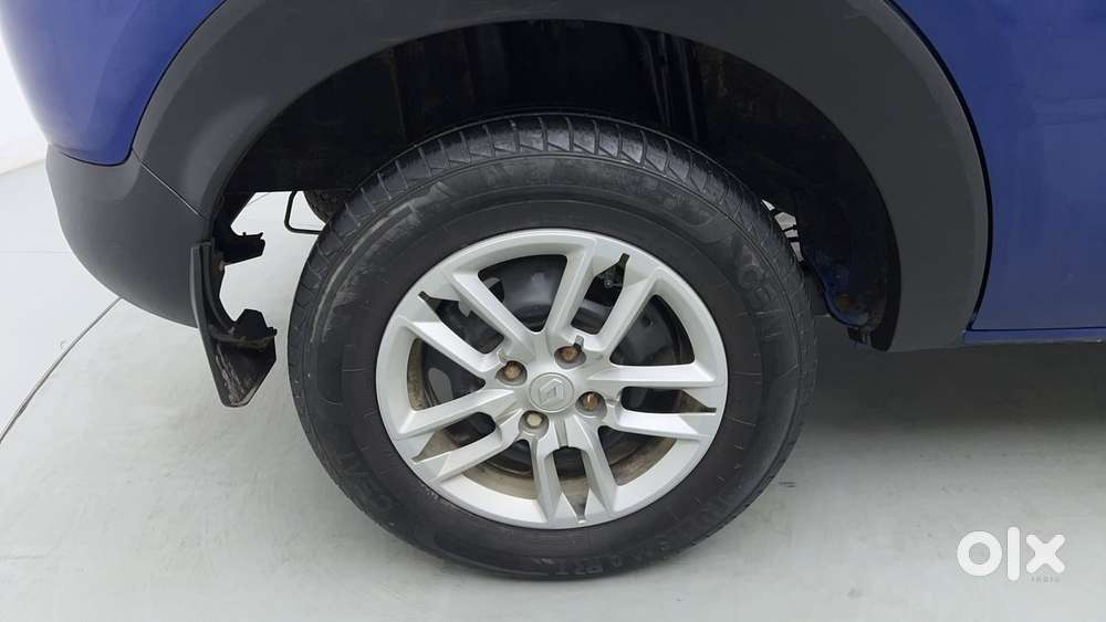 Renault Triber Rxt, 2022, Petrol