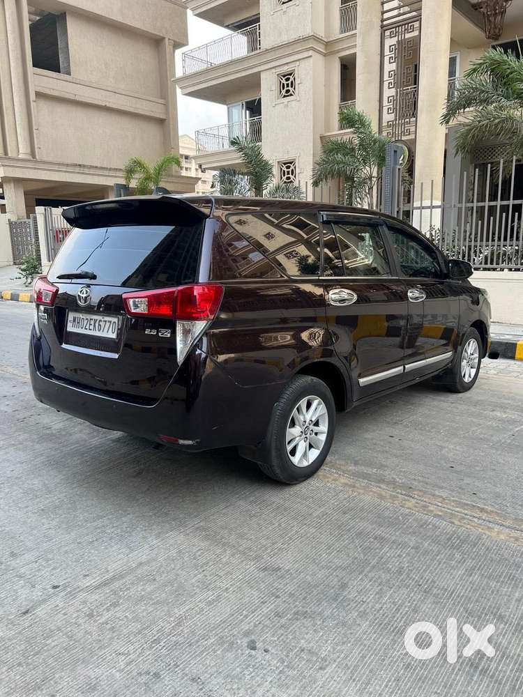 Toyota Innova Crysta 2.8 Zx At 7 Seater, 2017, Diesel