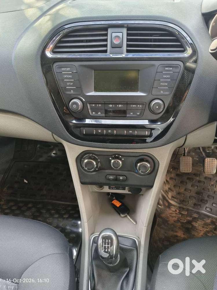 Tata Tiago Xz, 2016, Petrol