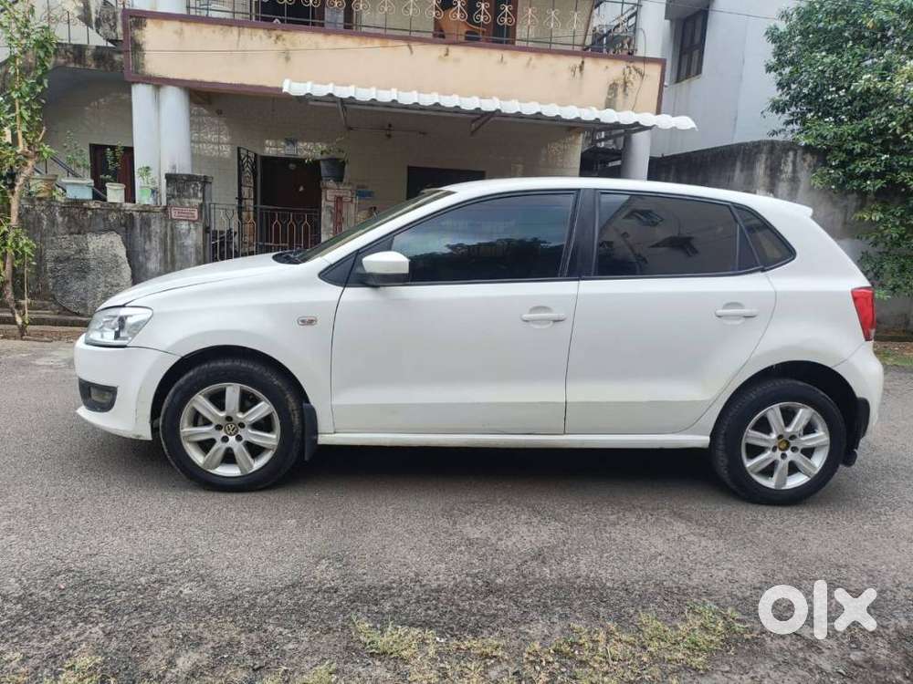 Volkswagen Polo Petrol Highline 1.6l, 2011, Diesel