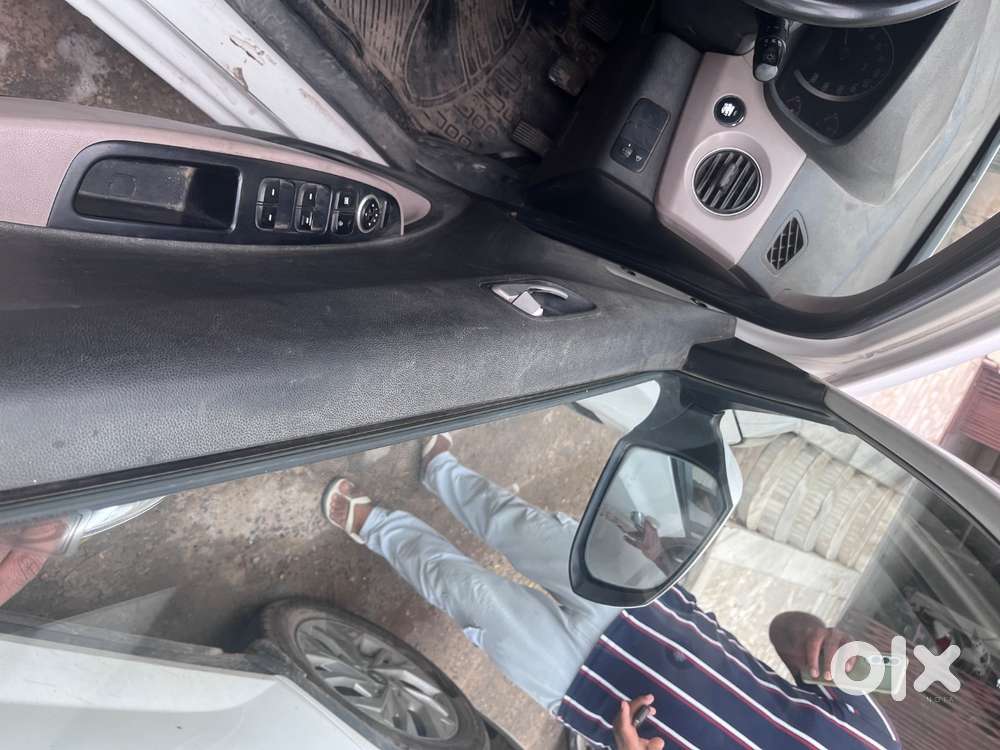 Grand I 10 Crdi Sportz Model 2013