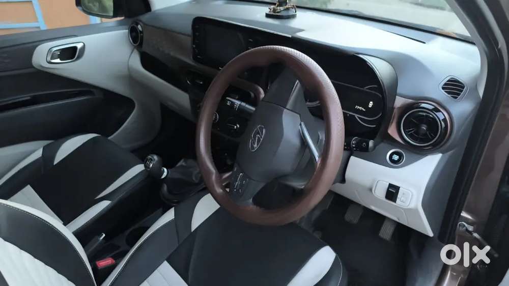 Hyundai Aura Top Model For Sell