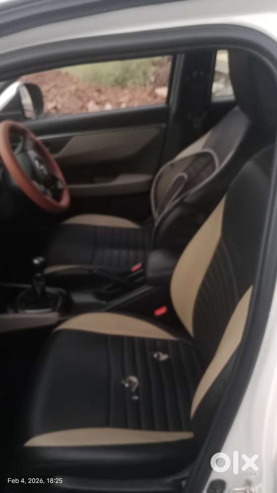 Honda Elevate V Mt, 2024, Petrol