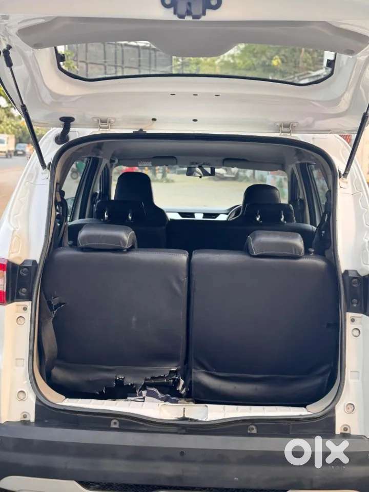 Renault Triber Rxz, 2019, Petrol