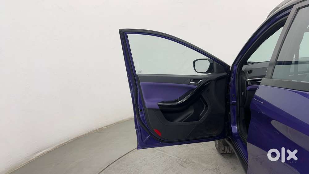 Tata Nexon Fearless Plus S Purple 1.2 Revotron Petrol 7dca Dual Tone..