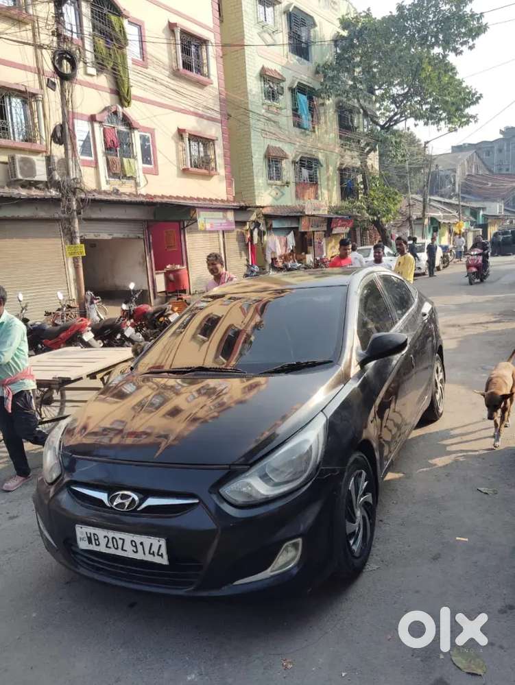 Hyundai Fluidic Verna 2012
