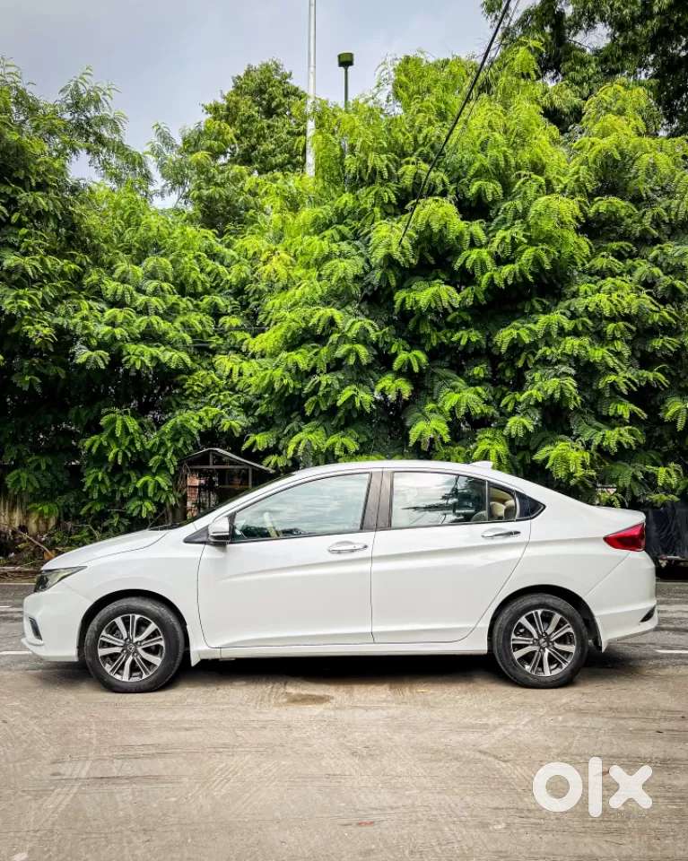 Honda City 1.5 V 4th Gen I-vtec Mt, 2017, Petrol