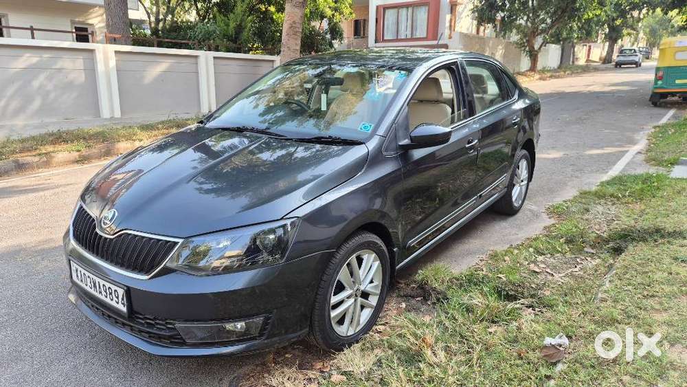 Skoda Rapid 1.6 Mpi At Style, 2017, Petrol