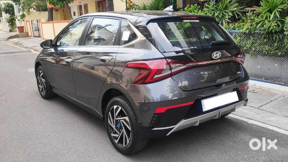 Hyundai I20 Asta (o) 1.2 Mt, 2023, Petrol