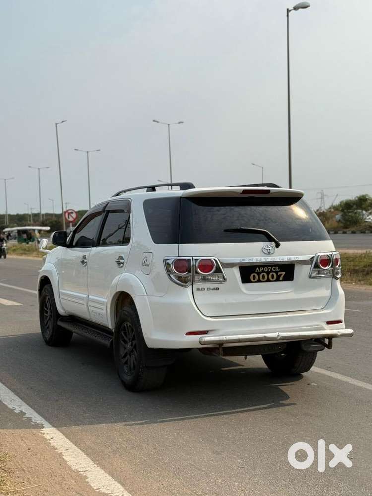 Toyota Fortuner 2015 Diesel Well Maintained