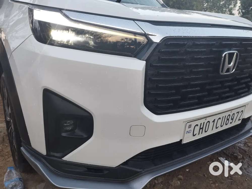 Honda Elevate Zx Cvt (automatic) 2023 Petrol 35000 Kms. First Owner