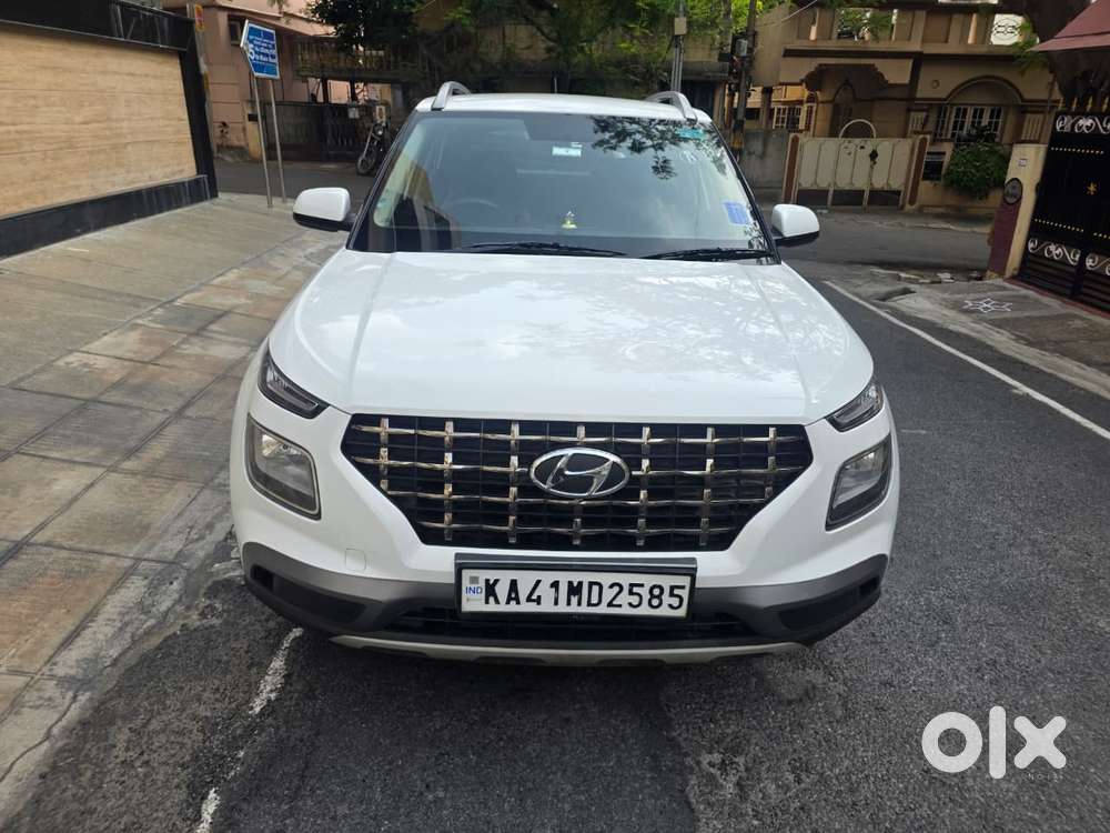 Hyundai Venue S Turbo, 2021, Petrol