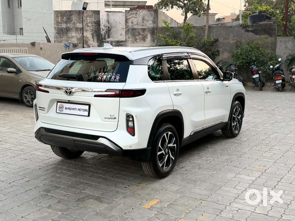 Toyota Urban Cruiser Hyryder 1.5 V Hybrid, 2024, Petrol