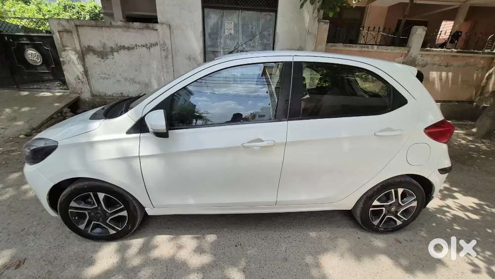 काफी अच्छे कंडीशन में मेन्टेन गाड़ी है
फिक्स प्राइस है जो कम रखा गया है