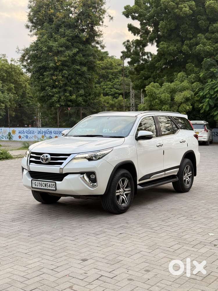 Toyota Fortuner 4x2 At 2.8 Diesel, 2019, Diesel
