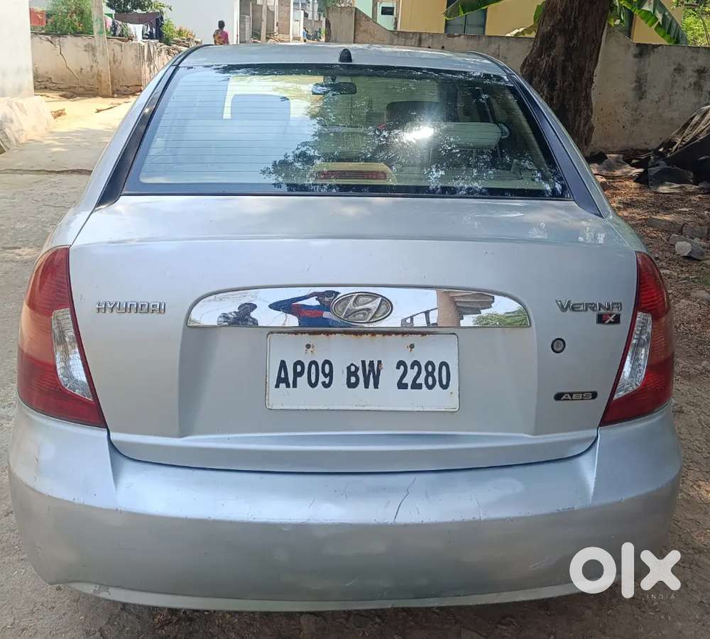 Hyundai Verna Petrol Manual 2009