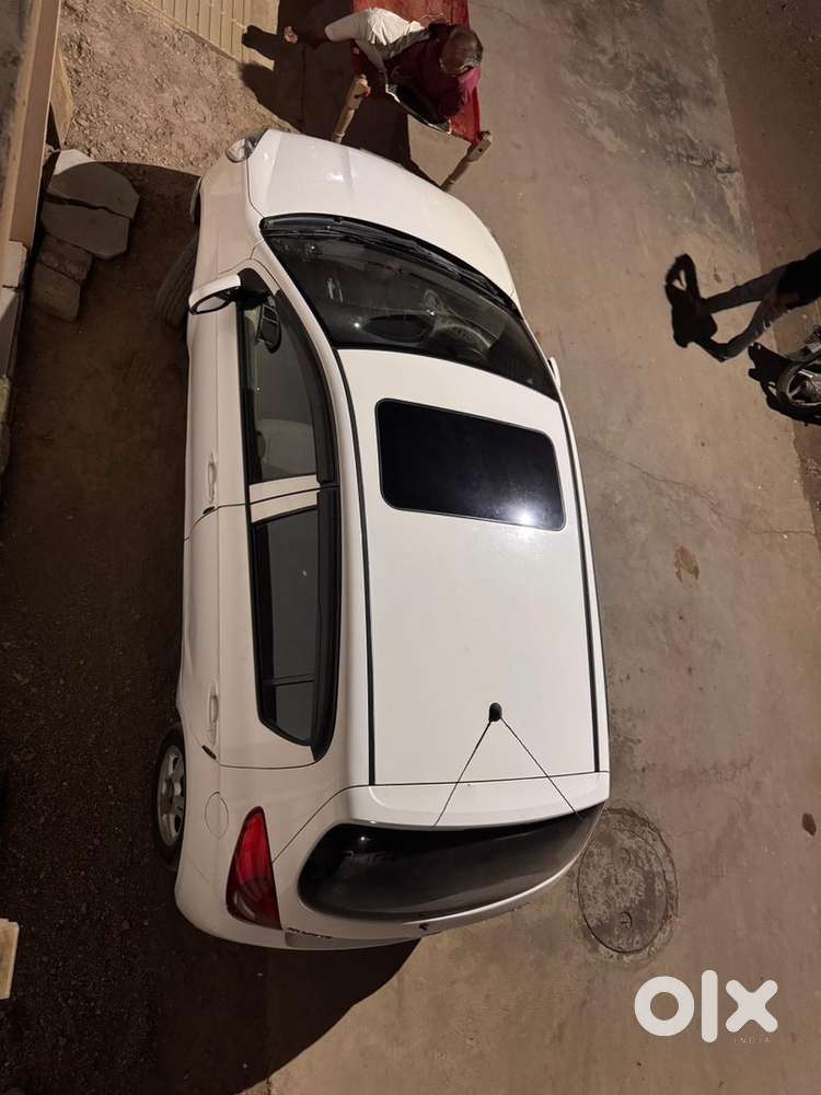 Hyundai With 77000 Km 2010