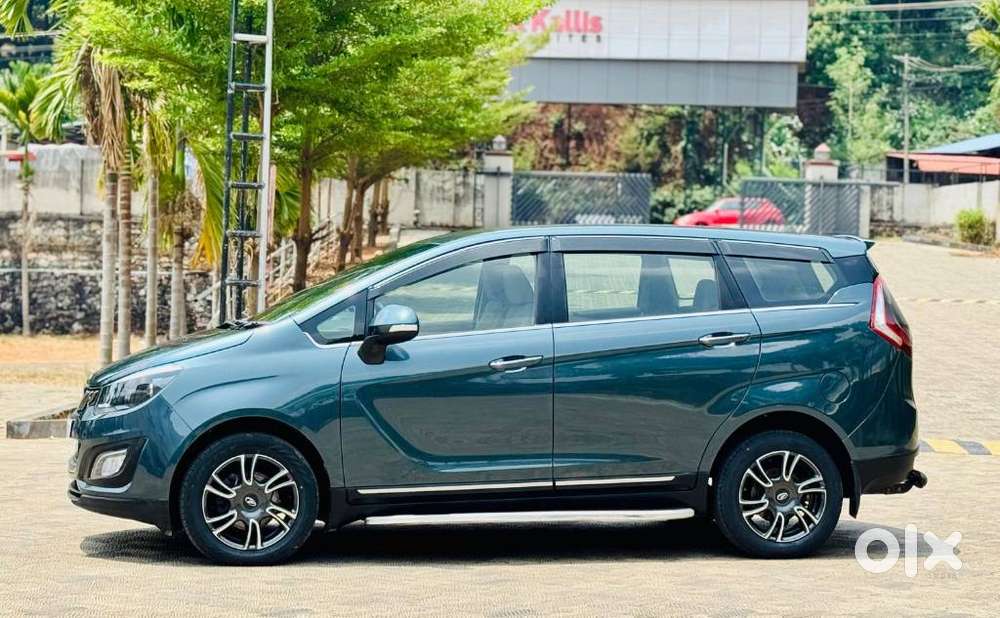 Mahindra Marazzo M8, 2019, Diesel