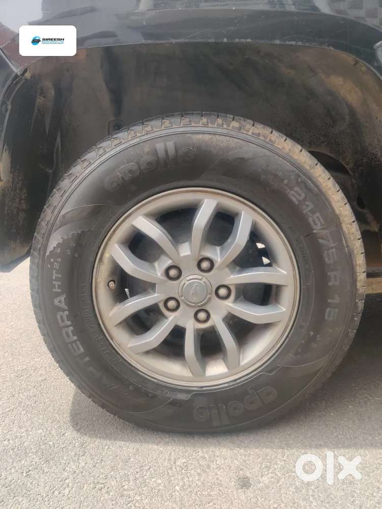 Mahindra Tuv 300 T10 Dual Tone, 2018, Diesel