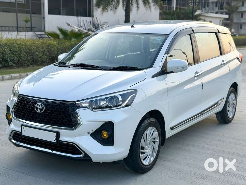 Toyota Rumion S Cng, 2025, Cng & Hybrids