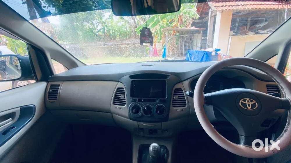 Toyota Innova 2011 Diesel Well Maintained