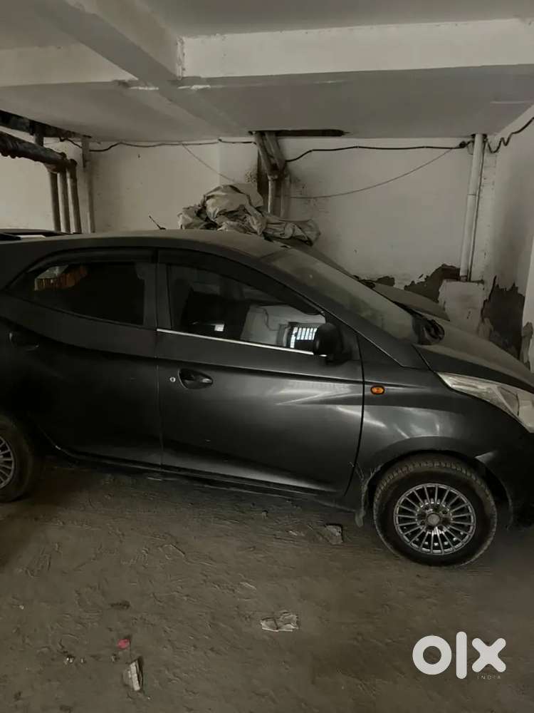 Hyundai Eon 2017 Petrol 72000 Km Driven