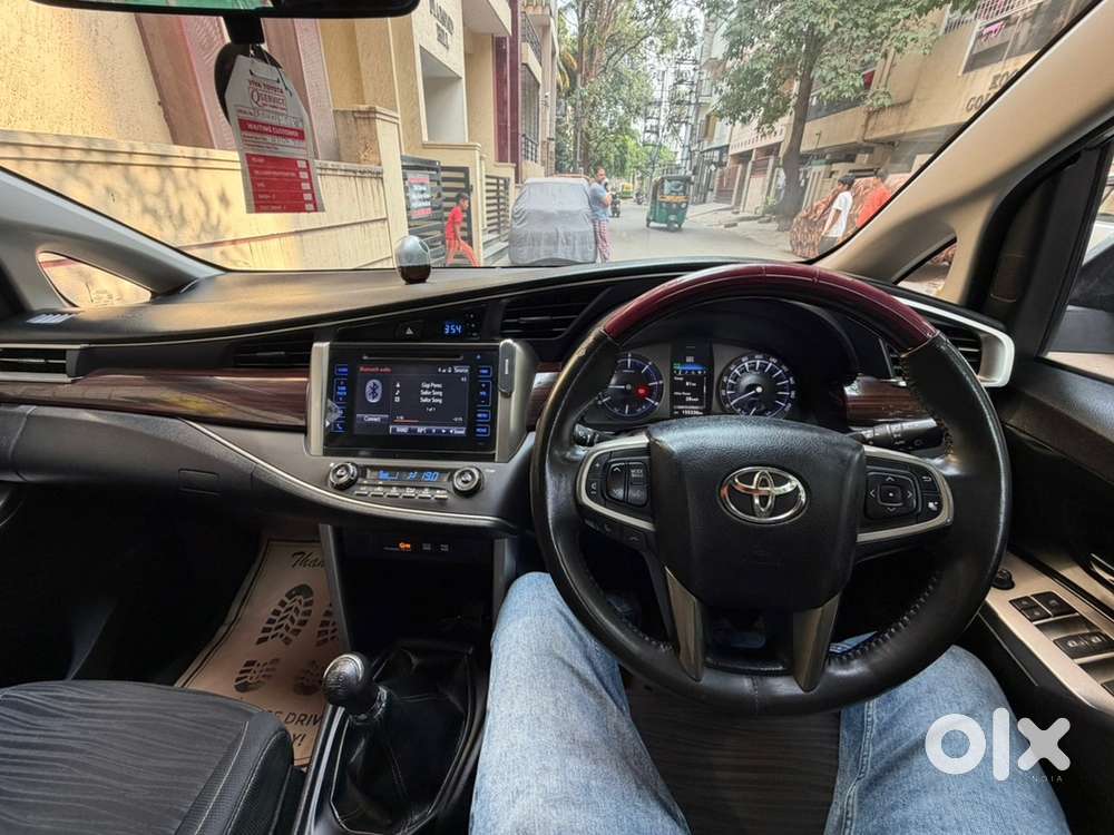 Toyota Innova Crysta 2017