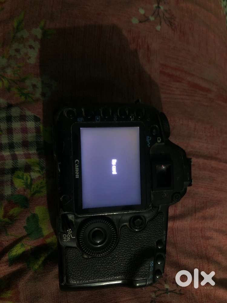 Canal 5D camera condition with battery