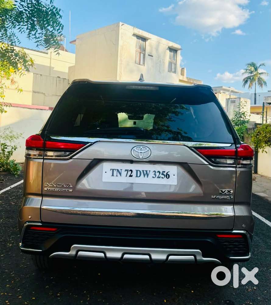 Toyota Innova Hycross 2.0 Vx Hybrid 7 Str, 2023, Petrol