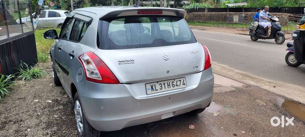Maruti Suzuki Swift 1.2 Lxi (o), 2015, Petrol