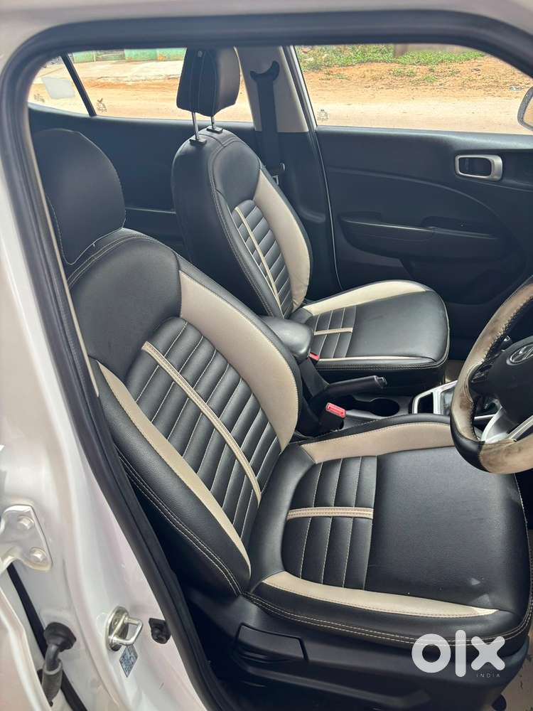 Hyundai Venue Petrol Manual 2022 Year