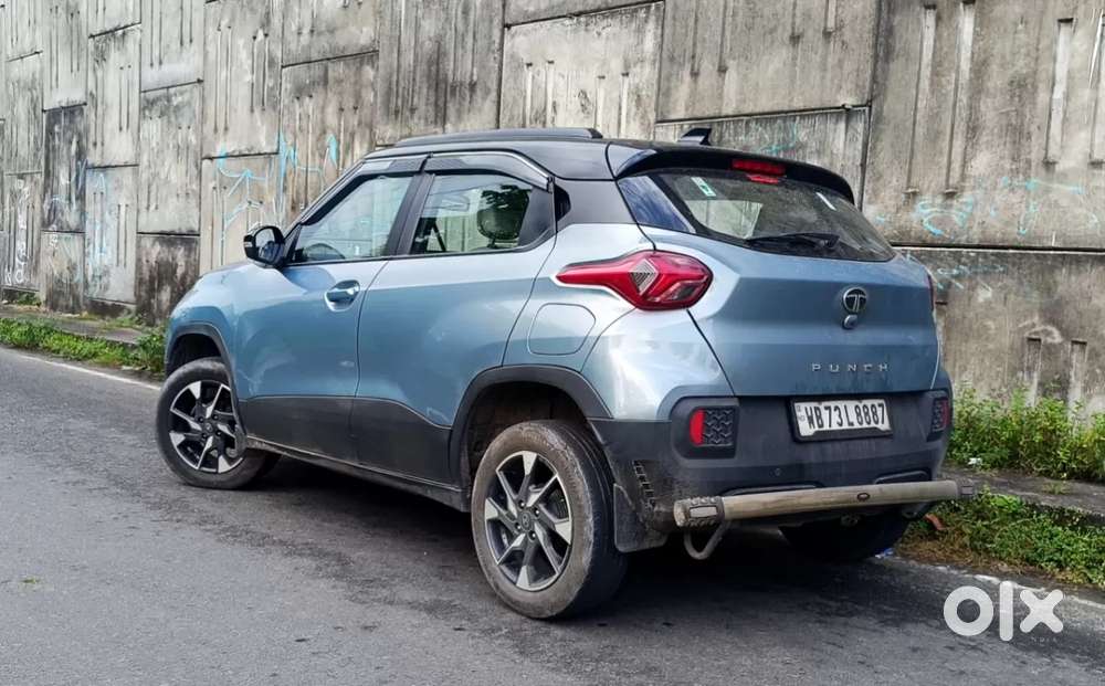 Tata Punch Creative Dual Tone Mt Sunroof, 2025, Petrol
