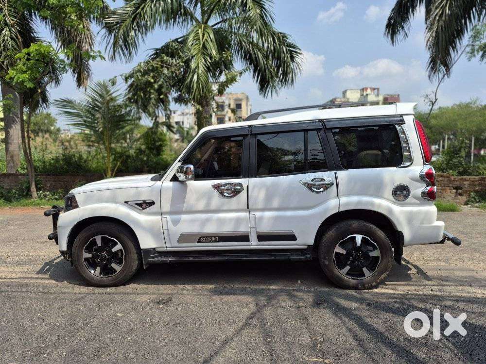 Mahindra Scorpio S11 Mt 7s, 2024, Diesel