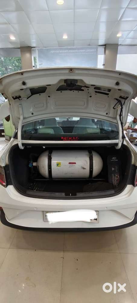 Hyundai Aura, 2023, Petrol