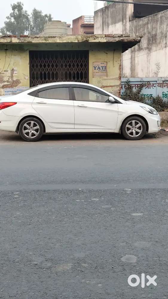 Hyundai Verna 1.6 Sx 2012