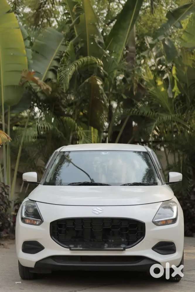 Maruti Suzuki Swift 2025 Cng & Hybrids 2000 Km Driven