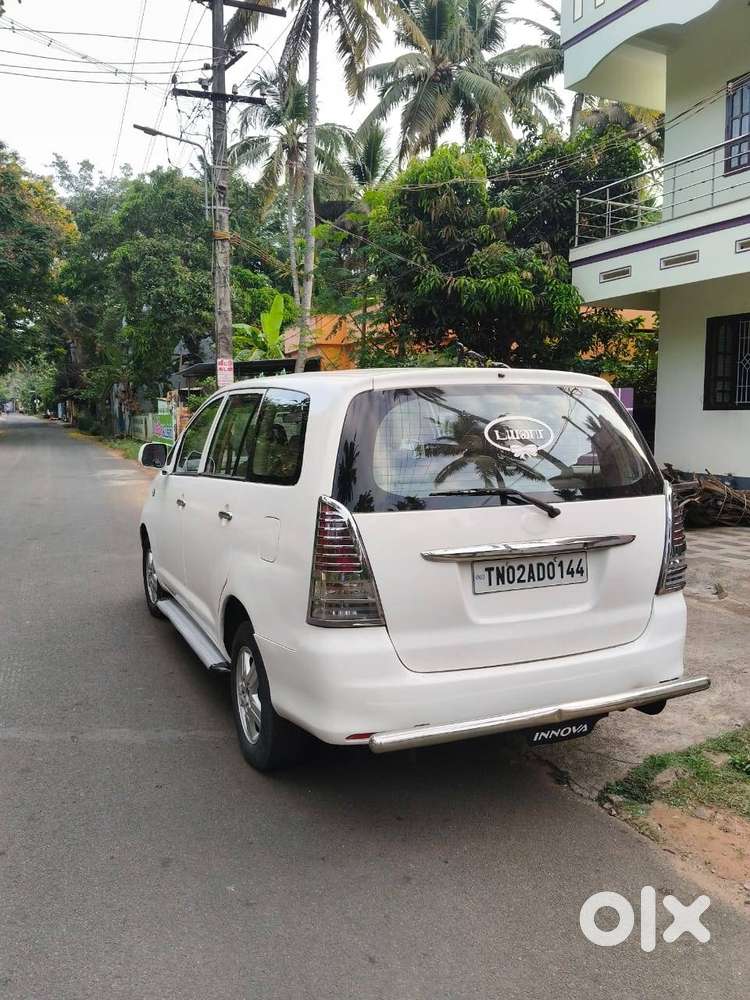Toyota Innova 2007 Diesel 246000 Km Driven